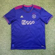 2022/2023 Uit
