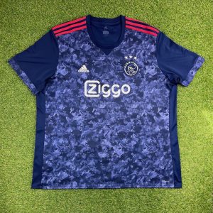 2017/2018 Away