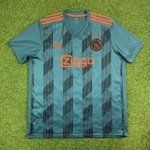 2019/2020 Away