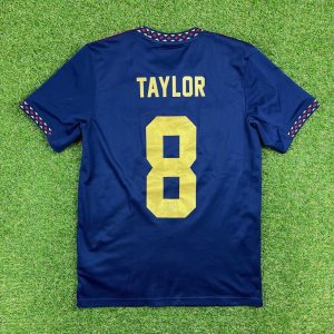 2022/2023 Uit #8 TAYLOR