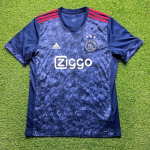 2017/2018 Away