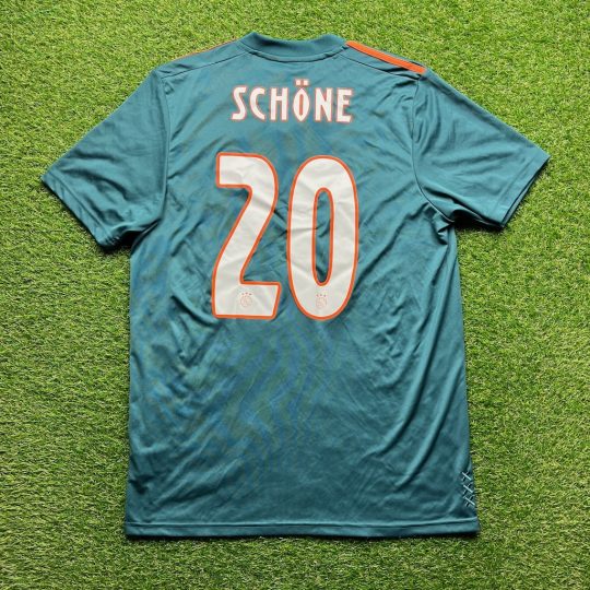 2019/2020 Away #20 SCHÖNE