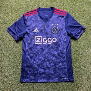 2017/2018 Away