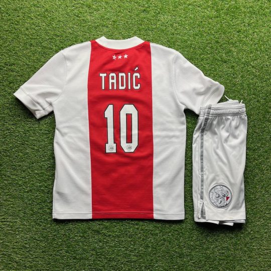 2021/2022 Thuis #10 TADIC