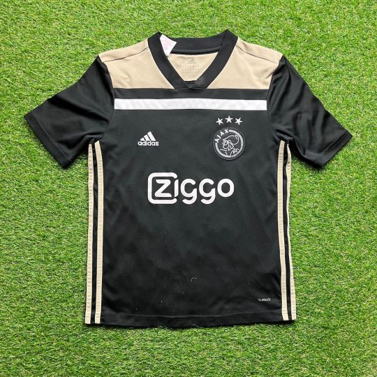 2018/2019 Away Kit #4 DE LIGT - Image 2