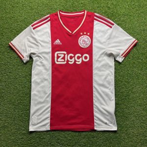 2022/2023 Thuis
