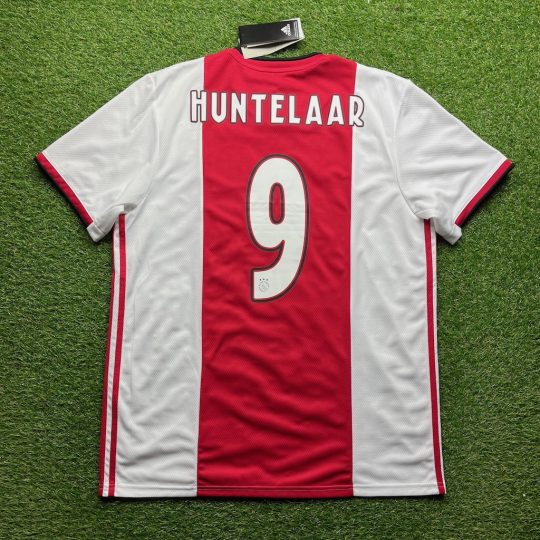 2019/2020 Home #9 HUNTELAAR