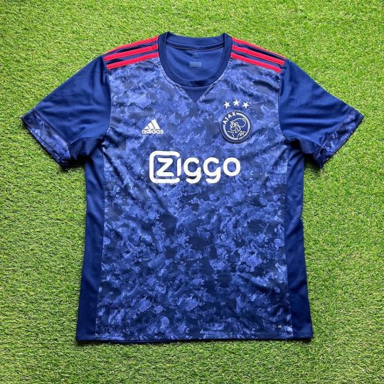 2017/2018 Away