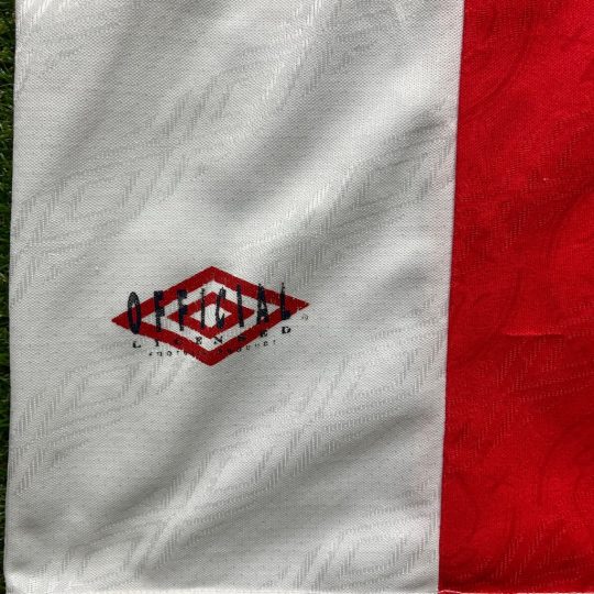 1994/1995 Home - Image 4