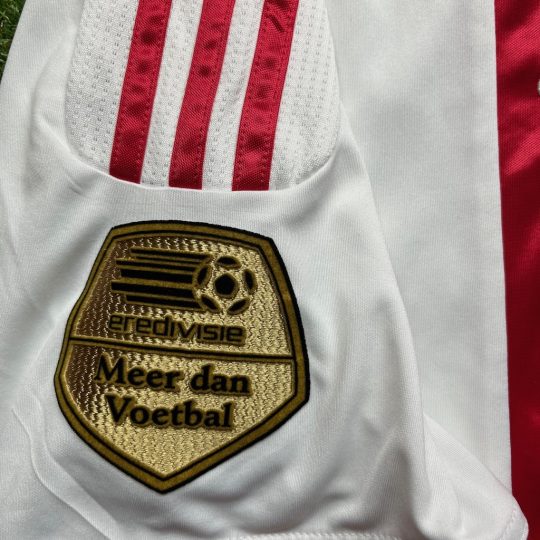 2011/2012 Home - Image 5