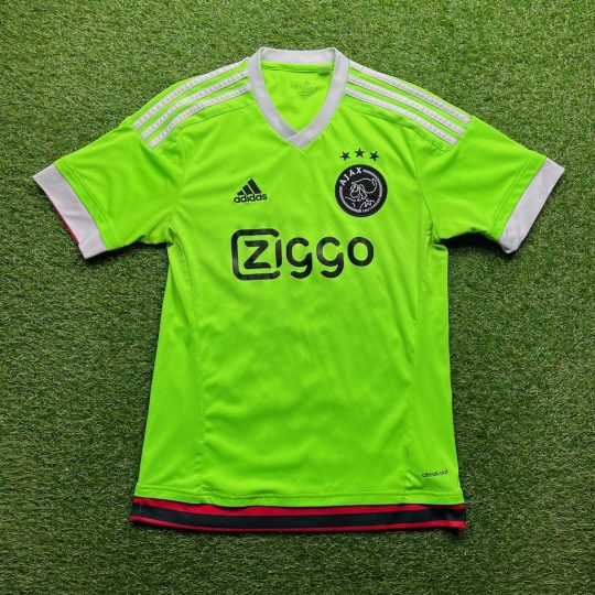 2015/2016 Uit