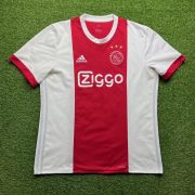 2017/2018 Home