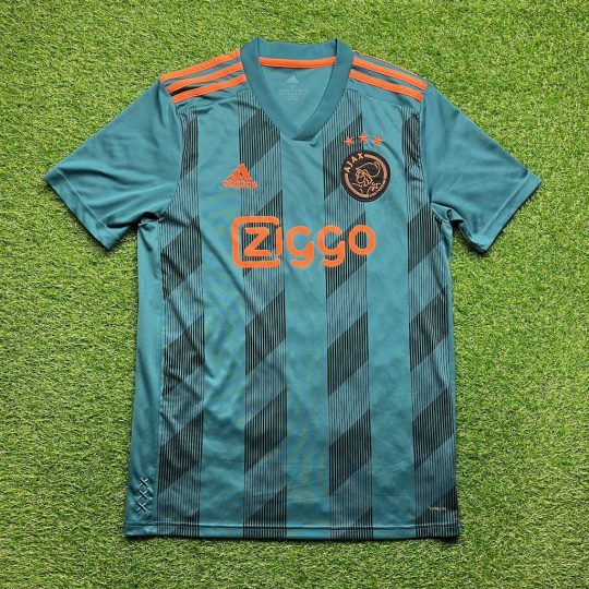2019/2020 Away