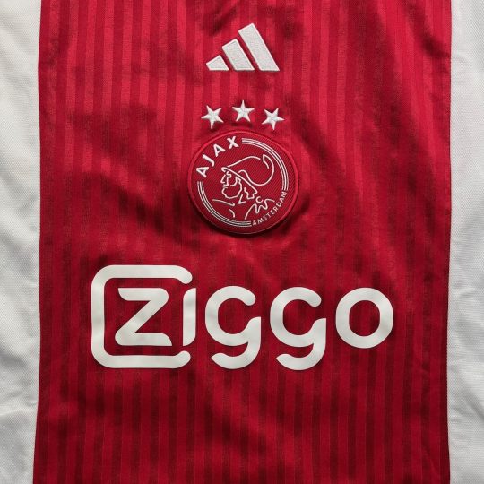 2023/2024 Home - Image 3
