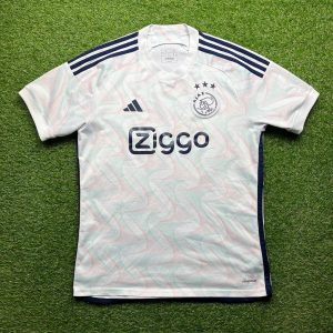 2023/2024 Uit