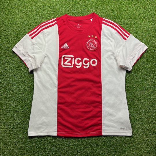 2015/2016 Thuis