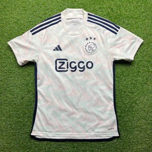 2023/2024 Uit