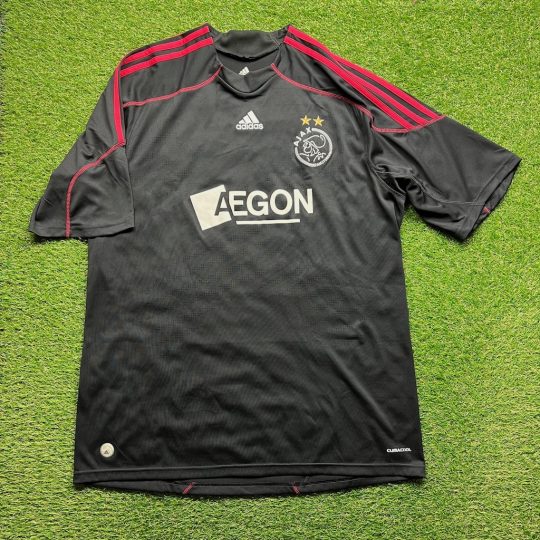 2009/2010 Away #16 SUAREZ - Image 2