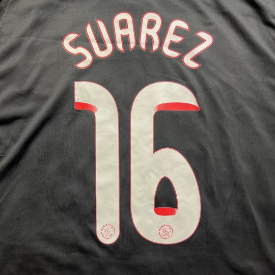 2009/2010 Away #16 SUAREZ - Image 3