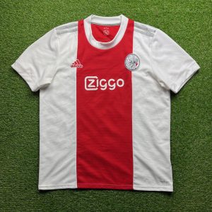2021/2022 Thuis