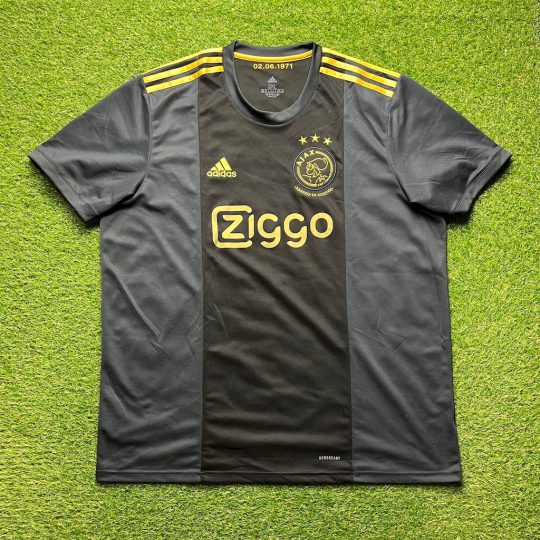 2020/2021 3rd Shirt