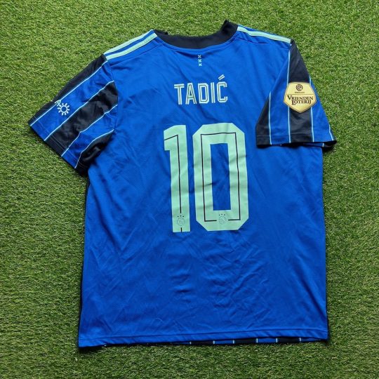 2021/2022 Uit #10 TADIC