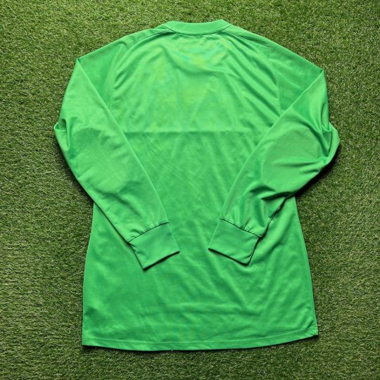 2017/2018 Goalkeeper Shirt - Image 2