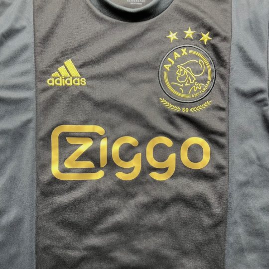 2020/2021 3rd Shirt - Image 3
