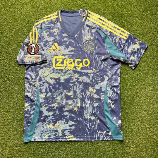 2024/2025 Away #25 WEGHORST - Image 2