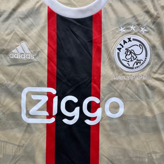 2022/2023 3rd Shirt - Image 3