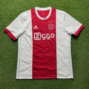 2017/2018 Thuis