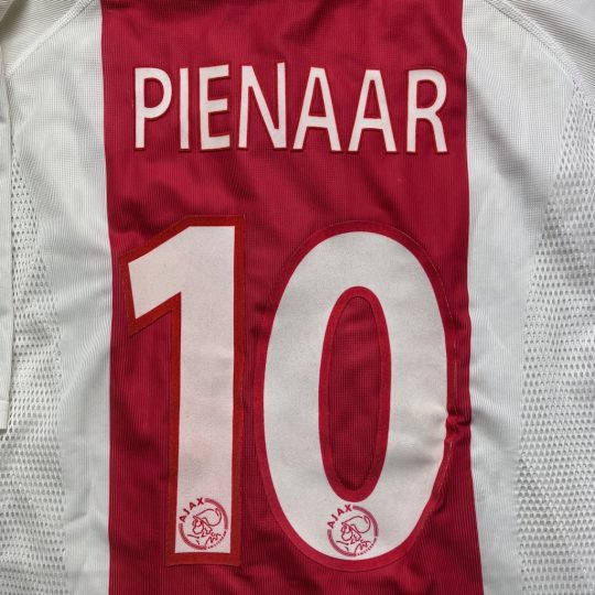 2002/2003 Matchworn Home #10 PIENAAR - Image 3