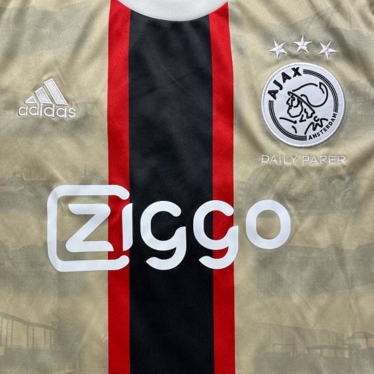 2022/2023 3rd Shirt - Image 3