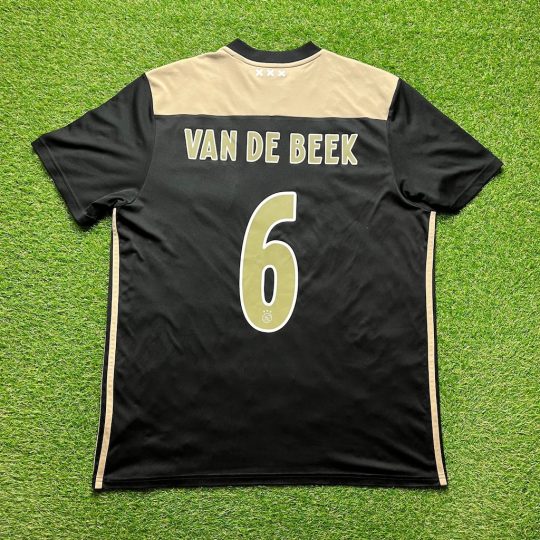 2018/2019 Away #6 VAN DE BEEK