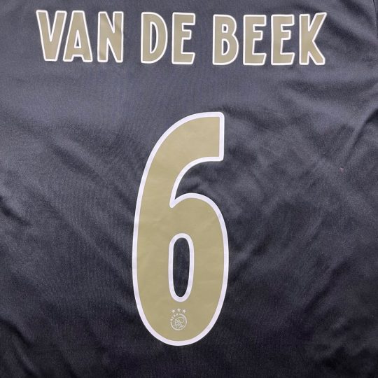 2018/2019 Away #6 VAN DE BEEK - Image 3