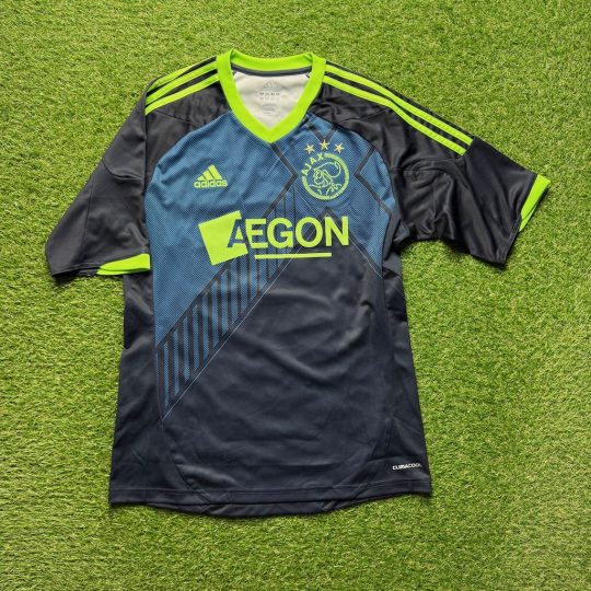 2012/2013 Away #39 FISCHER - Image 2
