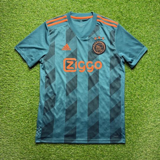 2019/2020 Away