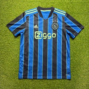2021/2022 Uit