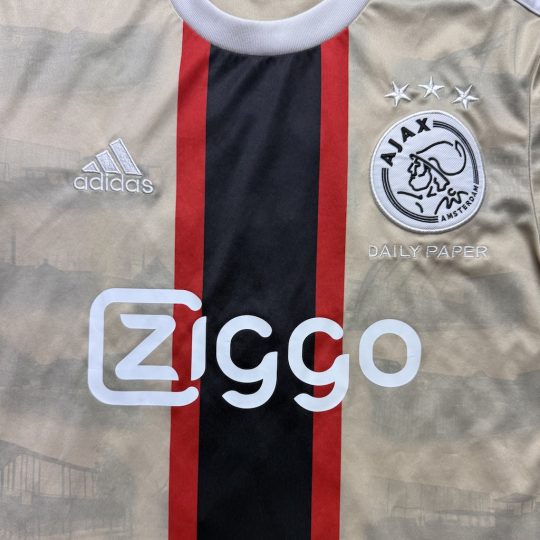 2022/2023 3rd Shirt - Image 3