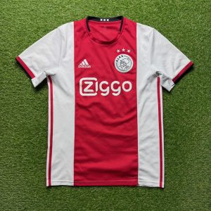 2019/2020 Thuis