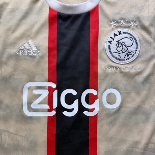 2022/2023 3rd Shirt - Image 3