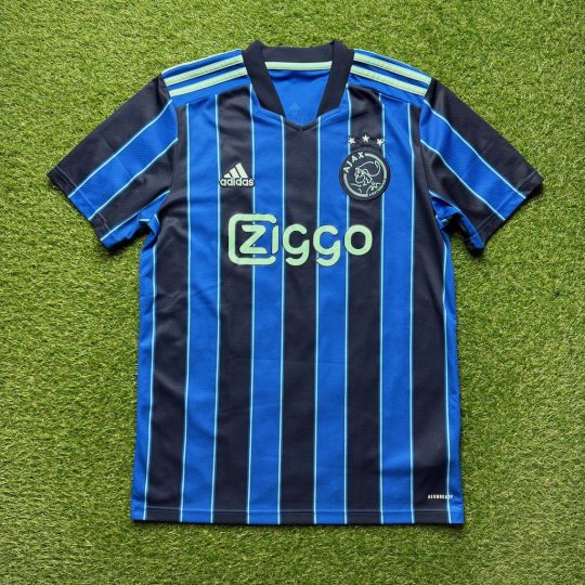 2021/2022 Uit