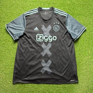 2016/2017 Away