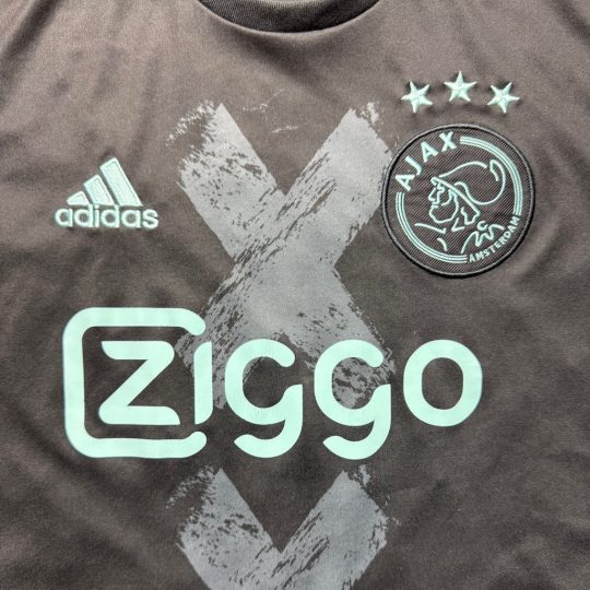 2016/2017 Away - Image 3