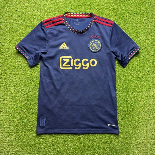 2022/2023 Uit