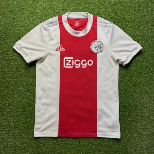 2021/2022 Thuis