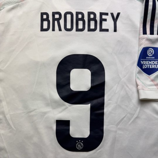 2023/2024 Away #9 BROBBEY - Image 3