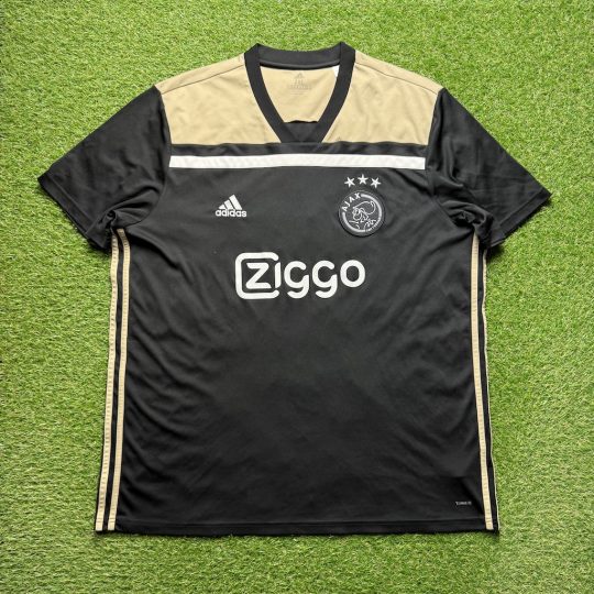 2018/2019 Away