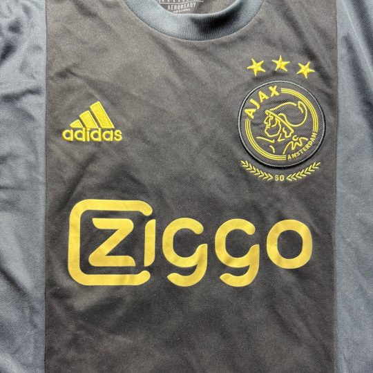 2020/2021 3rd Shirt - Image 3
