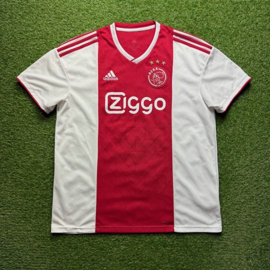 2018/2019 Thuis